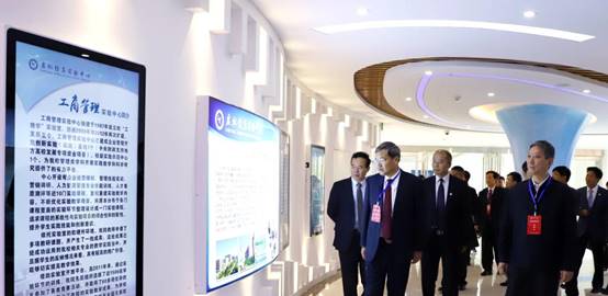 http://news.zua.edu.cn/__local/6/C1/FC/61B718062EA34B6AA725FD157E2_89A68752_11F8A.jpg
